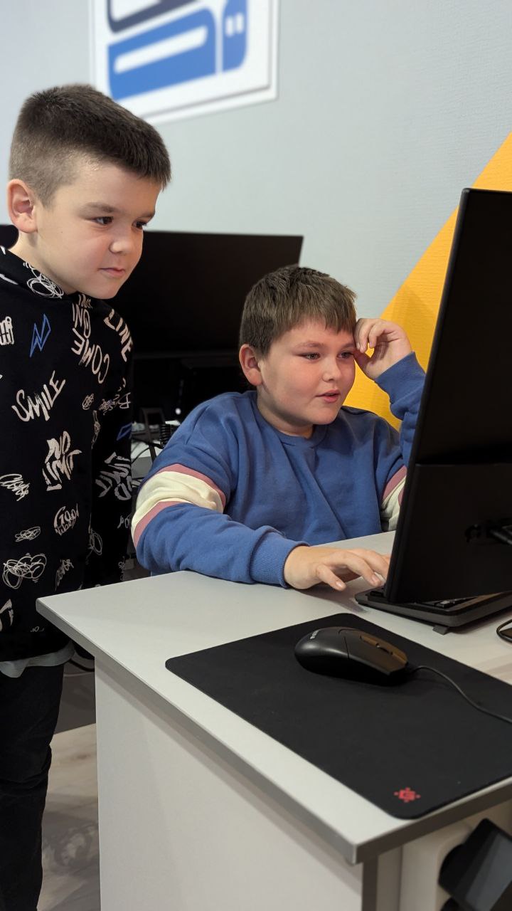 https://kiber-code.ru/api/photos/news/files/Construct-3-v-srednej-gruppe-1/photo_2024-12-02_15-12-29.jpg