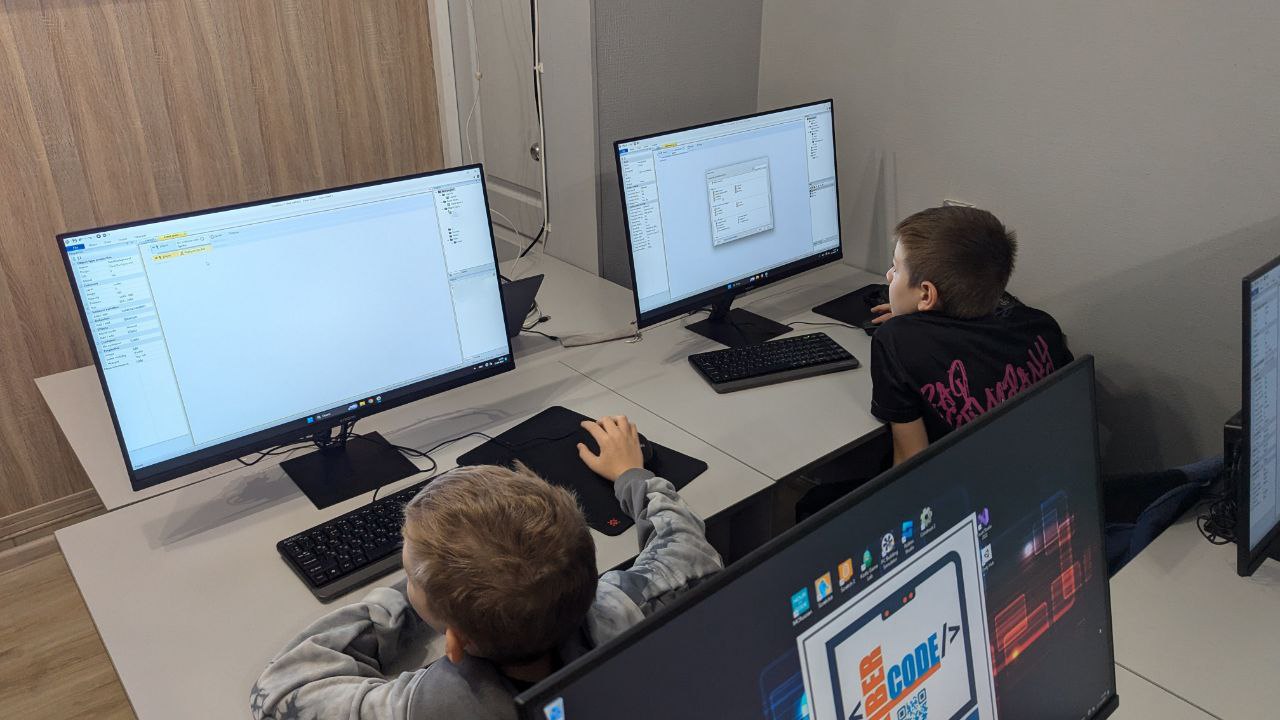 https://kiber-code.ru/api/photos/news/files/Platformer-Construct-2-v-srednej-gruppe/photo_2024-10-27_15-44-52.jpg