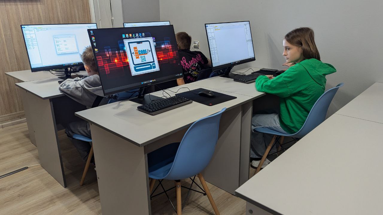 https://kiber-code.ru/api/photos/news/files/Platformer-Construct-2-v-srednej-gruppe/photo_2024-10-27_15-45-00.jpg