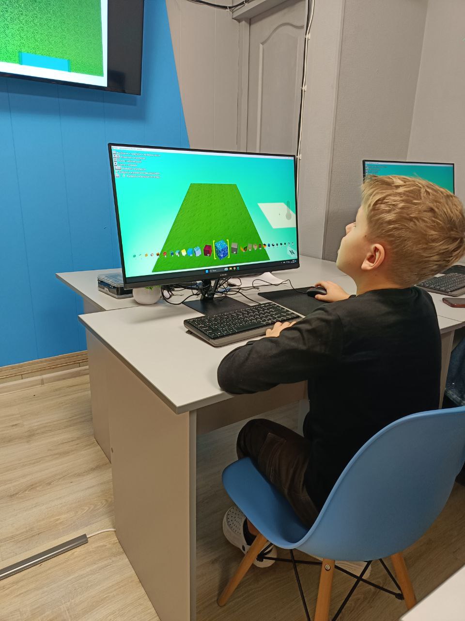 https://kiber-code.ru/api/photos/news/files/Prodolzhenie-Kodu-Game-Lab-v-srednej-gruppe-2/photo_2024-12-15_12-46-45.jpg
