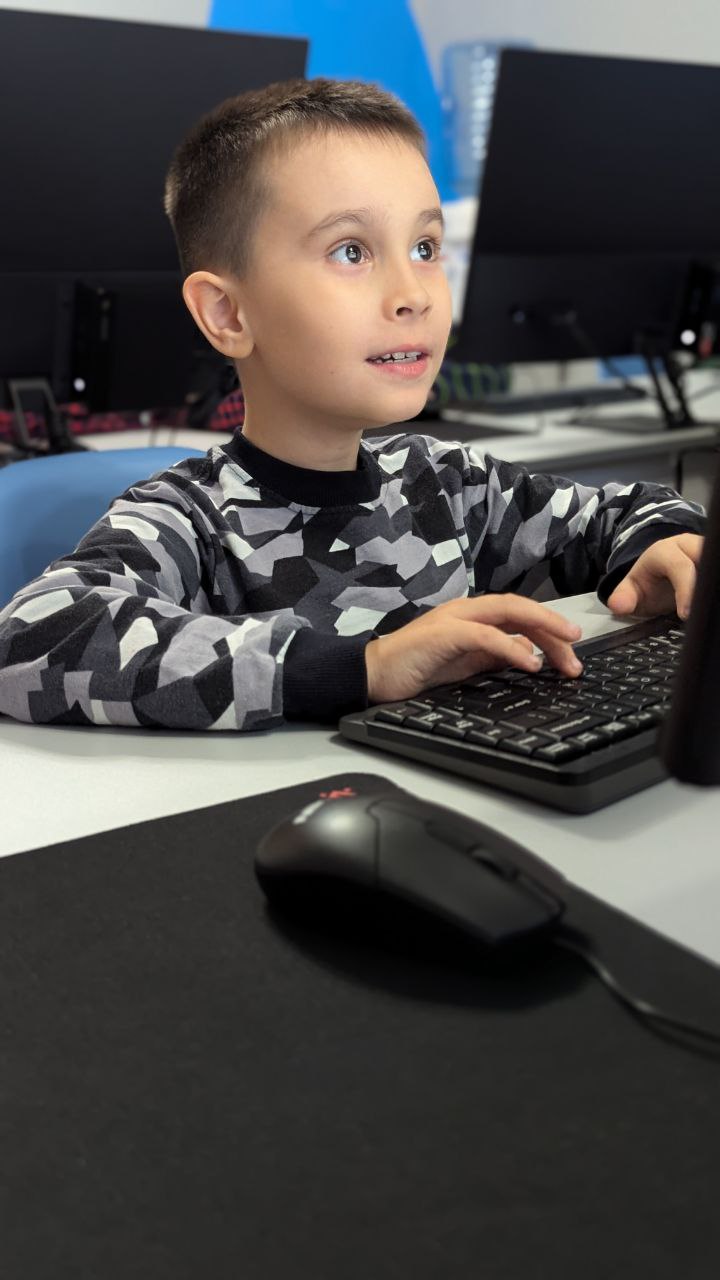 https://kiber-code.ru/api/photos/news/files/Zavershenie-modulya-ScratchJr-v-mladshej-gruppe-/photo_2024-10-27_13-51-07.jpg